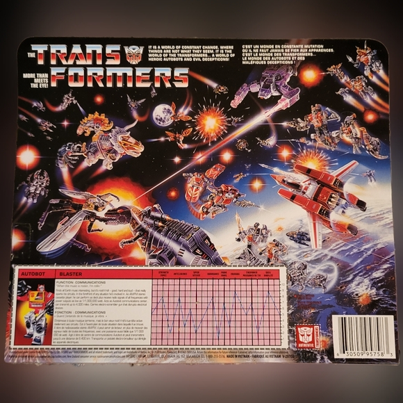 Authentic Transformer G1 Walmart 2017 BLASTER Encore Reissue Commemorative NEW - Picture 5 of 10
